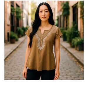 Lola P cap sleeve gold lace & embroidery V-neck top, women's S